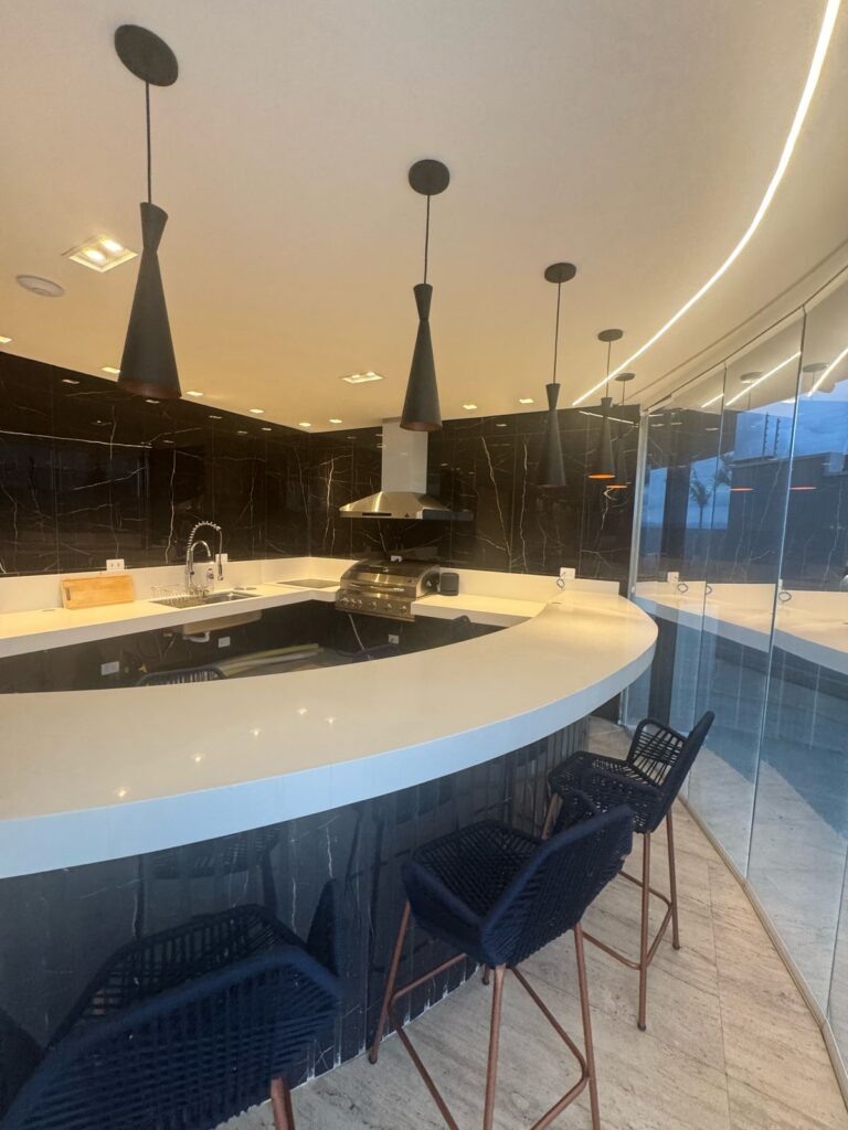 470e2b7e-7d27-4dd5-abb4-e6e1eb0ee516 (1)